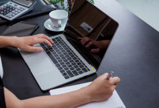10 Kebiasaan Sehari-hari yang Bisa Bikin Laptop Cepat Rusak, Begini Cara Merawatnya