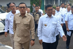 Menteri Karding Kunjungi Kantor Baru Andra Soni di Tangsel, Bahas Sesuatu yang Serius!