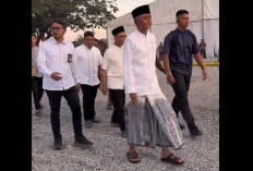 Menteri PU Dampingi Presiden Prabowo Tinjau Huntara di Aceh, Pastikan Telah Dihuni  