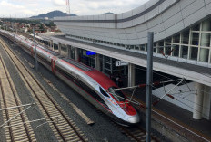 Sambut Long Weekend Harga Tiket Whoosh Diskon Mulai Rp200 Ribu, Cek Tarif Lengkapnya di Sini