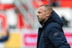 John Heitinga Tolak Pinangan Latih Timnas Indonesia Usai Dihubungi PSSI, Van Bronckhorst Jadi Kandidat Terkuat