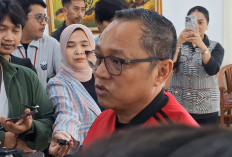 PDIP Minta Prabowo Copot Kapolri Listyo Sigit