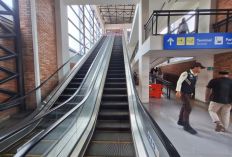 Hampir Setahun Eskalator Skybridge Stasiun Bojonggede Mati, Kapan Bisa Berfungsi Lagi?