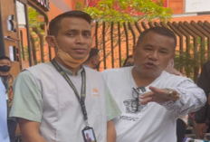 Hotman Paris Sebut Edi Sanjaya Manusia Setengah Dewa: Dia Nangis Tadi karena Saya Paksa