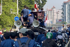 Lagu Darah Juang Berkumandang, Mahasiswa Trisakti Mulai Padati Tugu 12 Mei