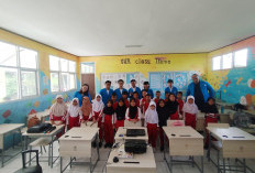 Cara Seru Mahasiswa Berbagi Ilmu Nilai-Nilai HAM Sejak Dini ke Anak SDN 01 Tapos, Ajak Main Kuis dan Games