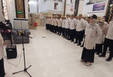 Petugas Perempuan MCH Pimpin Apel Pagi Haji Indonesia di Madinah