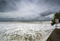 Mulai Mengerikan! Cuaca Indonesia Kian Memburuk, BMKG Soroti Dampak Siklon dan Bibit 92P