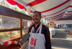 Cerita Iwan Pedagang Kue Pancong 2 Kali Diundang Prabowo ke Istana saat HUT RI