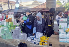 Abu Vulkanik Anak Krakatau Sampai ke Jakarta, Warga Berbondong-bondong Borong Masker
