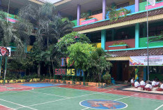 Puluhan Siswa Diduga Alami Keracunan, MBG di SDN Meruya Selatan Disetop Sementara