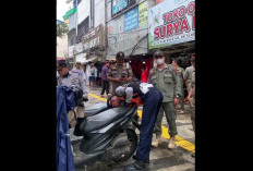 Bersihkan Trotoar Kawasan Pecinan Glodok dari Pedagang dan Parkiran, Petugas Berlakukan Operasi Cabut Pentil
