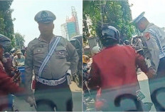 Uhuk, Viral Video Oknum Polantas Diduga Terima Uang Damai Saat Tilang Pemotor di Jaksel