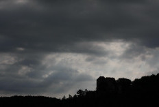 Update Prakiraan Cuaca Jabodetabek Kamis, 12 Februari 2026: Hujan Lebat Ancam Sejumlah Wilayah!