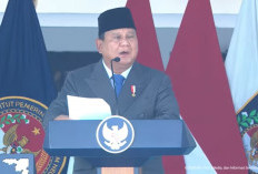 Lantik 1.204 Pamong Praja Muda IPDN, Prabowo Ingatkan Harus Hadir Saat Rakyat Menghadapi Kesulitan