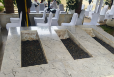 Dimakamkan di Karet Bivak, Makam Guruh Soekarnoputra Berdekatan dengan Ibu dan Saudaranya