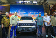  Airlangga Hartarto Sambangi Langsung JETOUR T2 di GIIAS 2026, SUV Tangguh Jadi Kendaraan Resmi KTT G20 Afrika