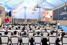 Prabowo Evaluasi Program MBG, Minta Disiplin Prosedur Diperketat  Presiden Prabowo Subianto memberikan evaluasi kepada program Makan Bergizi Gratis (M