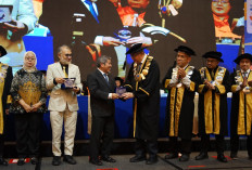 Universitas Esa Unggul Wisuda 2.785 Lulusan, Dorong Talenta Siap Hadapi Dunia Kerja dan Global