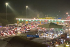 Arus Mudik Mulai Padat di GT Cikampek Utama, 51.489 Kendaraan Tinggalkan Jakarta