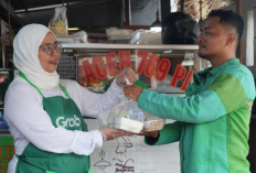 Cerita Traktir Driver Grab di Momen Kemerdekaan, Nasi Goreng 10 Bungkus Bikin Haru