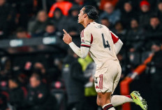 Van Dijk Murka ke Wasit dan VAR Usai Liverpool Dipermalukan Bournemouth: Saya Dihalangi Sit!