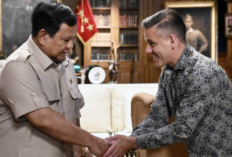 Guyonan Prabowo ke Pelatih Timnas John Herdman: Menang Dulu Baru Bertemu Presiden