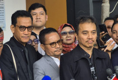 Roy Suryo Protes Rumahnya Digeledah Polisi, Minta Hakim Nyatakan Melawan Hukum!