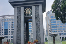 Rupiah Ambruk di Awal Pekan, BI Waspadai Risiko Inflasi Global
