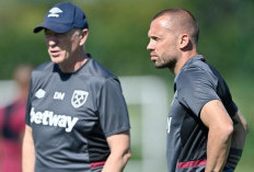 Gerak Sunyi Heitinga! Mendadak Ikuti Timnas Indonesia dan Dekati Erick Thohir, Jay Idzes Bikin Publik Italia Heboh