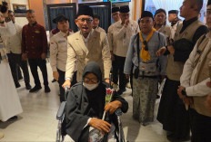 Wamenhaj Antar Jemaah Haji Lansia Berkursi Roda ke Lantai 4, Gelombang Kedua Masuki Madinah