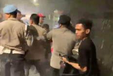 Cikini Mencekam! 4 Mahasiswa Luka-Luka dan Dilarikan ke RSCM Usai Bentrok dengan Polisi 