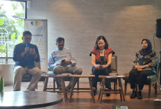 Reaksi Keras Haris Azhar: Kasus Korupsi K3 Eks Wamenaker Buktikan HAM Bisa Diperdagangkan!