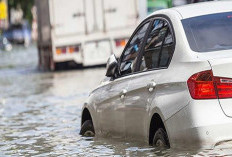 Waspada Water Hammer! Begini Cara Menyelamatkan Mobil Setelah Terendam Banjir
