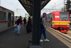 KAI Commuter Catat 1.1 Juta Orang Naik KRL Tiap Hari di Awal Semester II