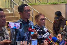 Bukan Cuma Tunjuk Pengacara, Ini Pesan yang Dititipkan Febrie Adriansyah kepada Febri Diansyah