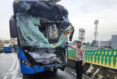 Tabrakan 2 Bus TransJakarta di Jalur Langit Cipulir, Sopir Diamankan untuk Diperiksa
