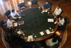 Rapat di Hambalang, Prabowo Bahas Kampung Haji dan Ketahanan Energi