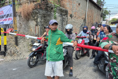Usai Insiden Maut Bekasi Timur, Palang Besi Dipasang di Perlintasan KA