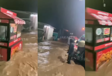 Banjir Terjang 4 Kecamatan di Bandung hingga Gerobak Chicken Hanyut Terbawa Arus