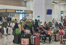 Lonjakan Penumpang Whoosh! Lebaran Hari Ketiga Capai 21 Ribu Orang per Hari