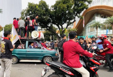 Dinilai Untungkan Vendor, Mahasiswa Demo Tuntut Prabowo Hentikan MBG