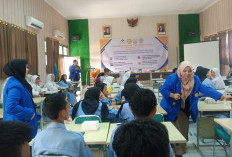 Mahasiswa Magister MP Unpam Gelar PKM di SMKN 5 Tangsel, Perlindungan Remaja di Era Digital 