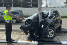 Kronologi Toyota Avanza Nabrak Lampu Jalan di Kawasan Bandara Soekarno-Hatta