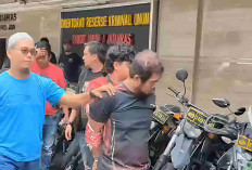 Tampang Guru Ngaji Tersangka Pelecehan Bocah Tangerang saat Digiring Subdit Jatanras