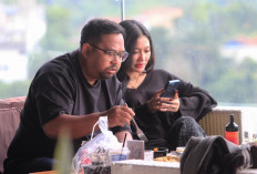 Baru Sebulan Cerai, Bedu Pamer Foto Sama Wanita Cantik: Gebetan Baru?