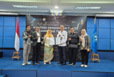 Universitas Esa Unggul Raih Guru Besar Baru di Fakultas Ilmu Komputer