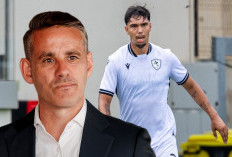 Diproses Lebih Cepat! Damian Van Dijk Pamer Bendera Merah Putih, John Herdman Siapkan Regenerasi