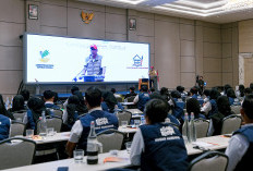 Wamensos dan Humas Sekolah Rakyat Doa Bersama Korban Bencana NTT
