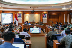 Menhut Raja Juli Paparkan Strategi Pembiayaan Taman Nasional kepada Pemimpin Redaksi